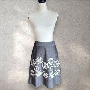 Ann Taylor Embroidered Floral Career Gray Skirt 2